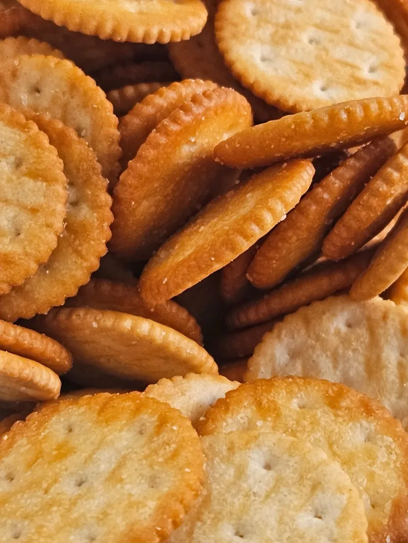 A pile of round crackers